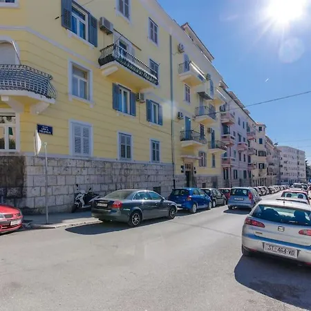 Διαμέρισμα Rita